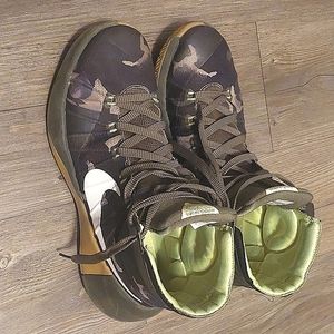 Nike Hyperdunk2015 size 8.5 men’s shoes